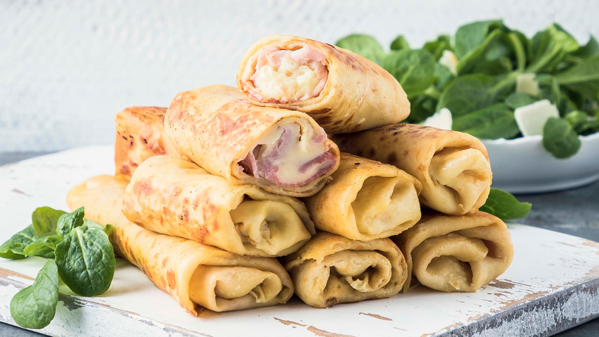 Crêpes with ham and parmesan béchamel