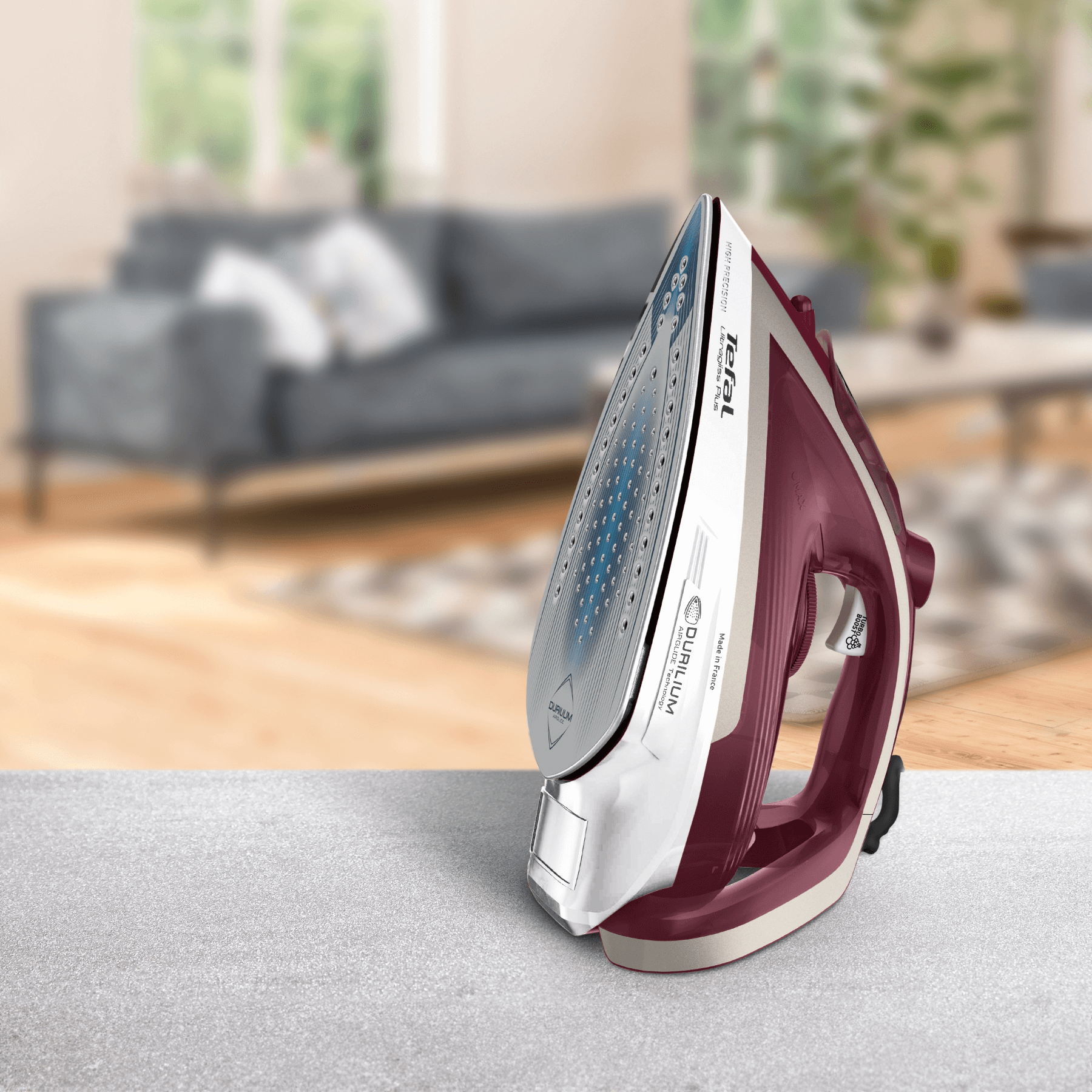 Tefal Ultraglide Plus Steam Iron FV5842